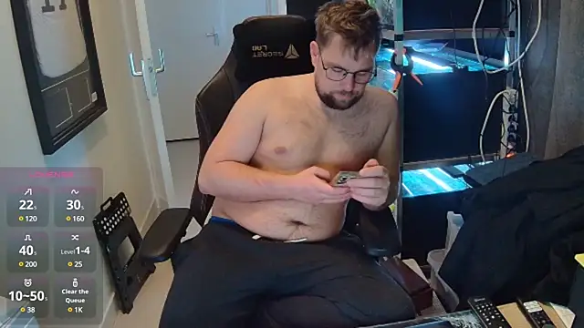 Snapshot of justinitt chatting on 02.02.25 justinitt online show from 02.02.25