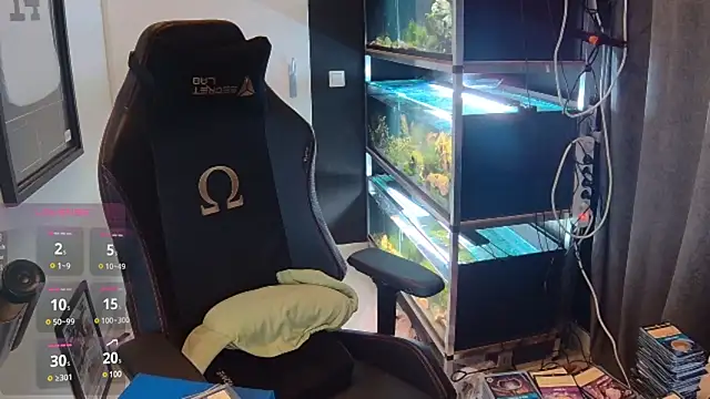 Snapshot of justinitt chatting on 02.10.25 justinitt online show from 02.10.25