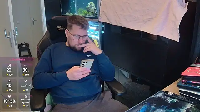 Snapshot of justinitt chatting on 02.13.25 justinitt online show from 02.13.25