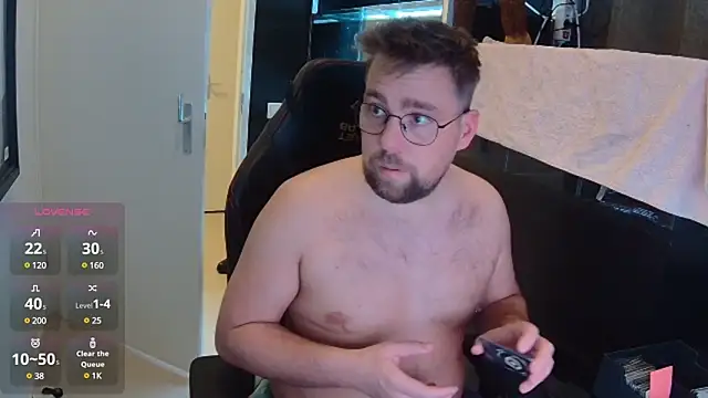 Snapshot of justinitt chatting on 02.13.25 justinitt online show from 02.13.25