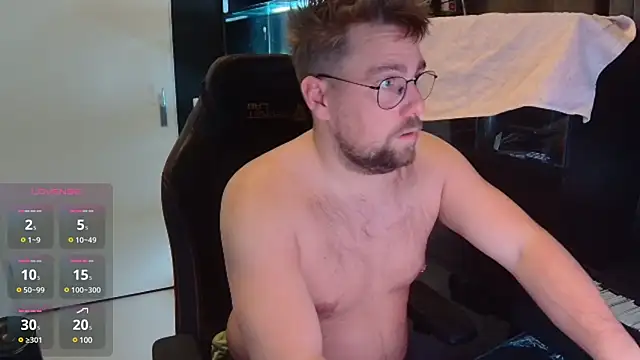 Snapshot of justinitt chatting on 02.13.25 justinitt online show from 02.13.25