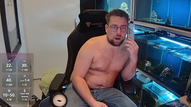 Snapshot of justinitt chatting on 02.18.25 justinitt online show from 02.18.25