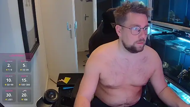 Snapshot of justinitt chatting on 02.18.25 justinitt online show from 02.18.25