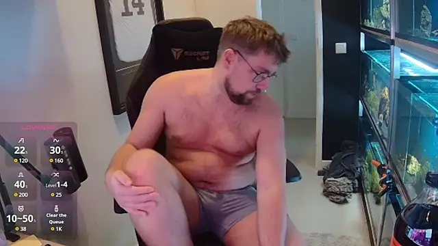 Snapshot of justinitt chatting on 02.19.25 justinitt online show from 02.19.25