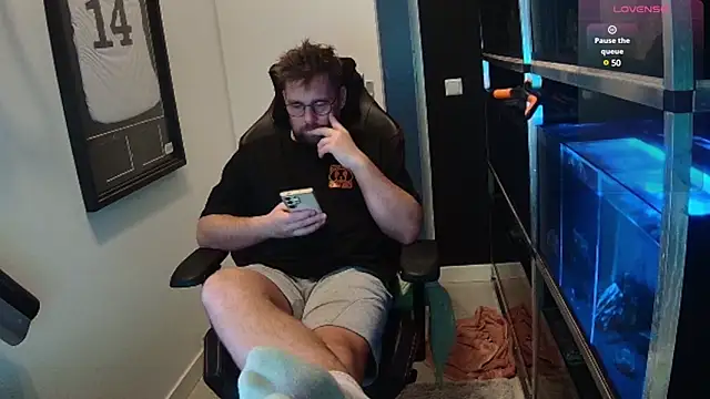 Snapshot of justinitt chatting on 02.27.25 justinitt online show from 02.27.25