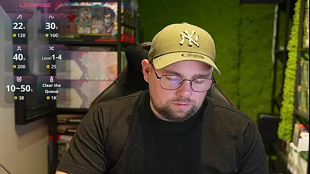 Snapshot of justinitt chatting on 11.20.25 justinitt online show from 11.20.25