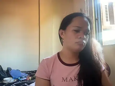 SophiaCourthaway online show from 06.15.26