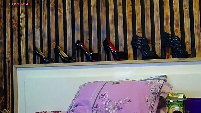 Snapshot of Tory_Lovi chatting on 02.26.26 Tory Lovi online show from 02.26.26