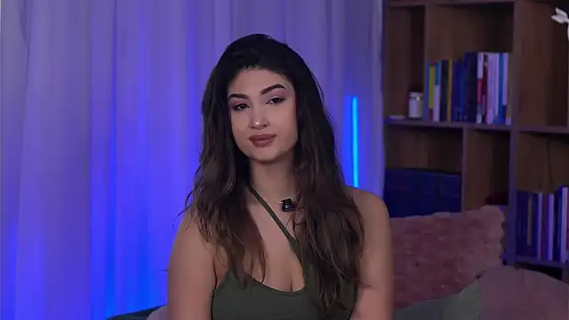 SarahPeach8 online show from 04.10.26