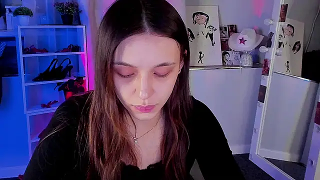 Sahara Shields online show from 11.18.25