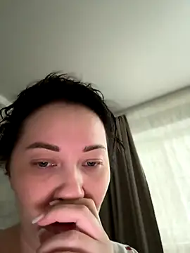 Snapshot of Kiss_My_Body chatting on 10.16.25 Kiss My Body online show from 10.16.25