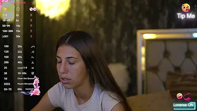 Snapshot of KeylaBlair chatting on 09.19.25 KeylaBlair online show from 09.19.25