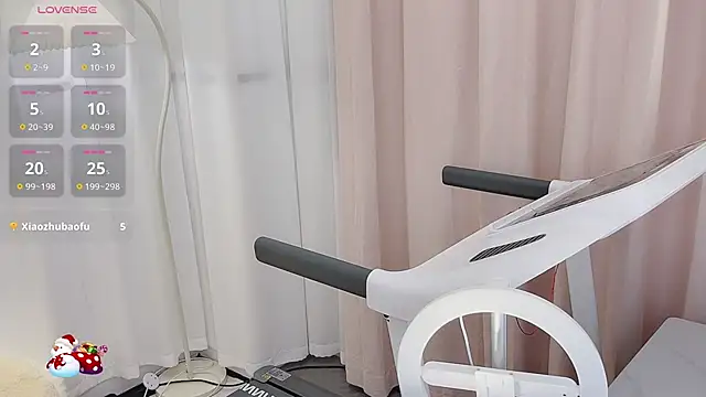 Snapshot of Alano-01 chatting on 02.06.25 Alano-01 online show from 02.06.25