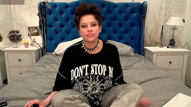 via mayer  online show from 03.12.26