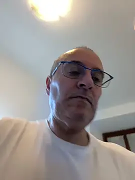 Snapshot of sempreilmio2 chatting on 02.11.25 sempreilmio2 online show from 02.11.25