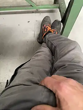 Snapshot of sempreilmio2 chatting on 02.18.25 sempreilmio2 online show from 02.18.25