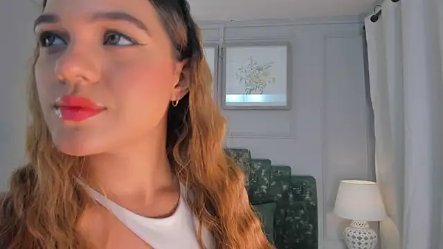 Snapshot of rutila_ford chatting on 02.28.25 rutila ford online show from 02.28.25