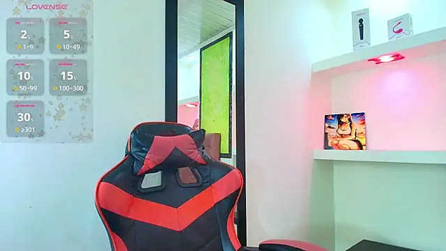 Snapshot of Miss_sparkle00 chatting on 09.18.25 Miss sparkle00 online show from 09.18.25