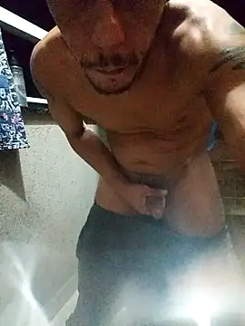 Snapshot of Santanacumxplod chatting on 02.25.26 Santanacumxplod online show from 02.25.26