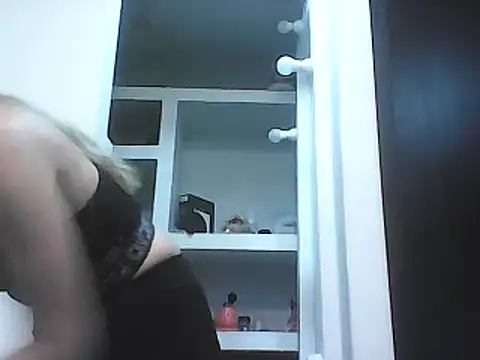 VittoriaTaylor online show from 03.12.25