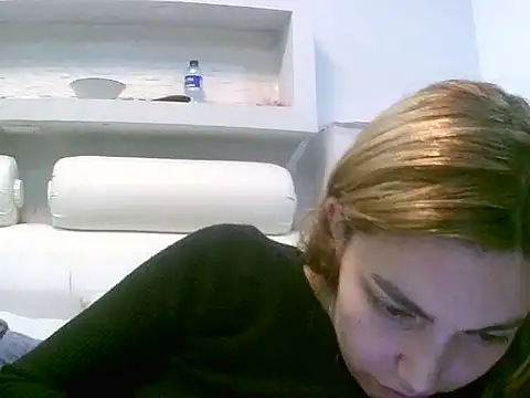 VittoriaTaylor online show from 11.28.25