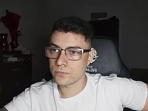 Dyllan   online show from 10.20.25