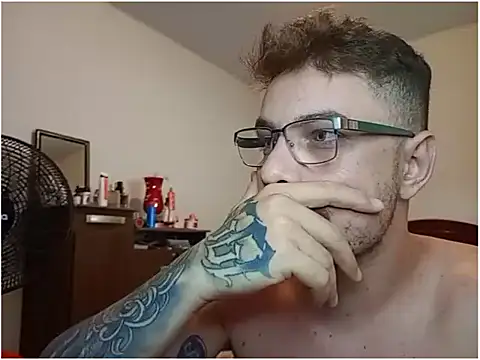 Dyllan   online show from 04.10.26