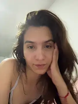 Bella still online show from 04.03.26