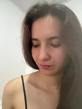 Bella still online show from 05.22.26
