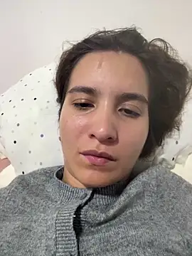 Bella still online show from 05.27.26