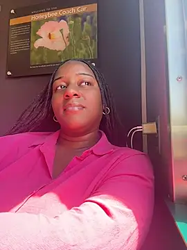 xoxoHotCoCo online show from 04.18.26