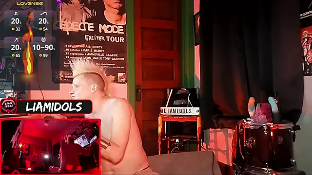 Snapshot of LiamIdols chatting on 01.21.25 LiamIdols online show from 01.21.25