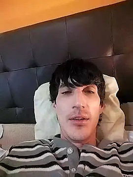 Snapshot of moutt99 chatting on 01.19.25 moutt99 online show from 01.19.25