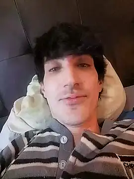 Snapshot of moutt99 chatting on 01.23.25 moutt99 online show from 01.23.25