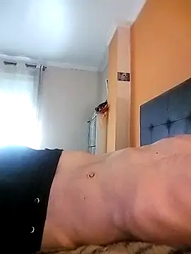 Snapshot of moutt99 chatting on 11.02.25 moutt99 online show from 11.02.25