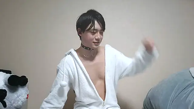 Snapshot of nunnun00 chatting on 03.13.25 nunnun00 online show from 03.13.25