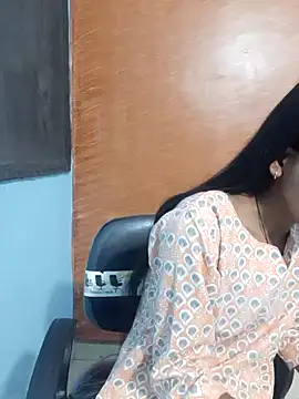 Snapshot of Divya-2007 chatting on 02.07.25 Divya-2007 online show from 02.07.25