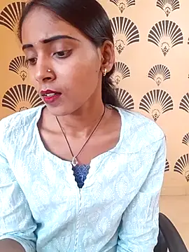 Snapshot of Divya-2007 chatting on 02.22.25 Divya-2007 online show from 02.22.25