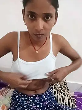 Snapshot of Divya-2007 chatting on 10.14.25 Divya-2007 online show from 10.14.25