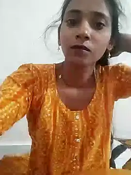 Snapshot of Divya-2007 chatting on 11.24.25 Divya-2007 online show from 11.24.25