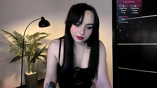 Noirael online show from 04.19.26