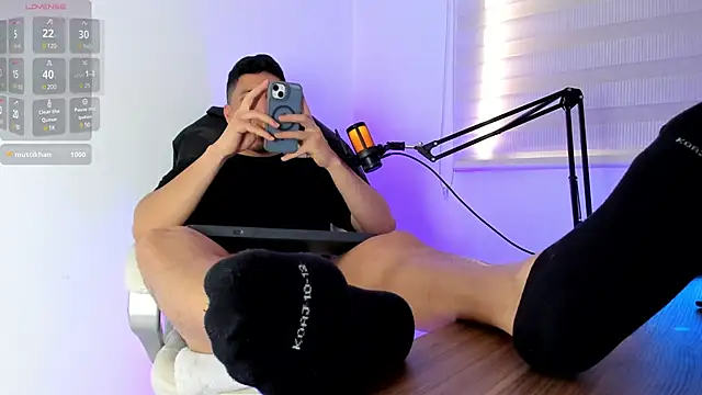 Snapshot of Fraannco chatting on 01.31.25 Fraannco online show from 01.31.25