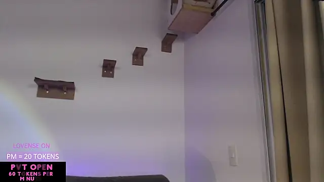 crystalll room online show from 04.11.26