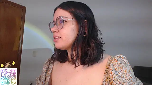 crystalll room online show from 07.16.26