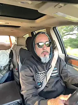 Snapshot of TheConfidentialClub chatting on 01.15.25 TheConfidentialClub online show from 01.15.25