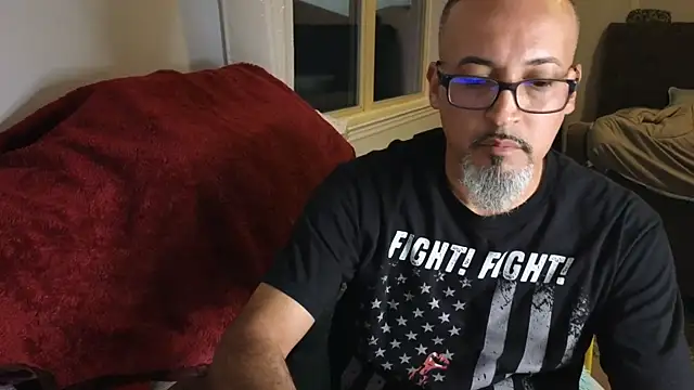 Snapshot of TheConfidentialClub chatting on 02.18.25 TheConfidentialClub online show from 02.18.25