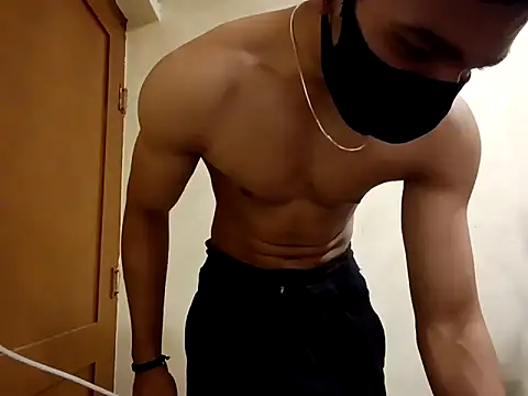 Snapshot of hot_hunk_boy chatting on 02.10.25 hot hunk boy online show from 02.10.25