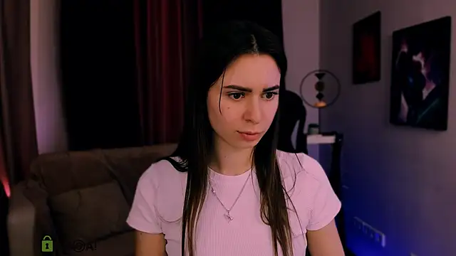 Snapshot of flora_ri chatting on 01.30.25 flora ri online show from 01.30.25