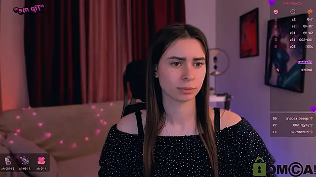 Snapshot of flora_ri chatting on 01.31.25 flora ri online show from 01.31.25