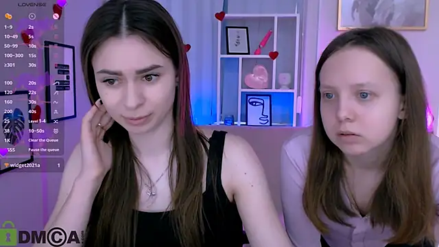 Snapshot of flora_ri chatting on 03.18.25 flora ri online show from 03.18.25